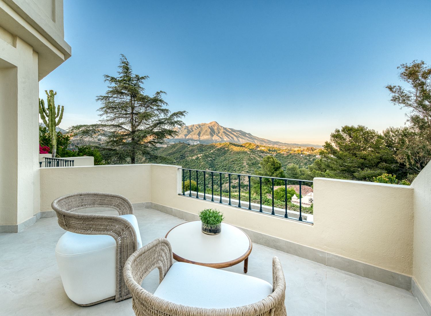 La Quinta Hills